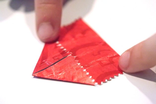 how-to-make-gum-wrapper-hearts-ehow