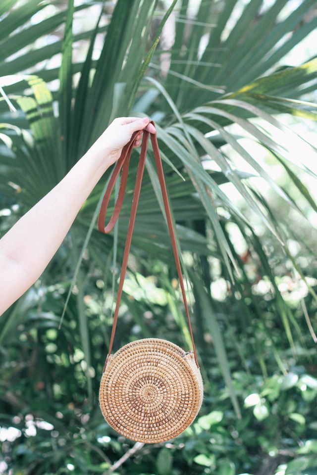 Round rattan basket bag