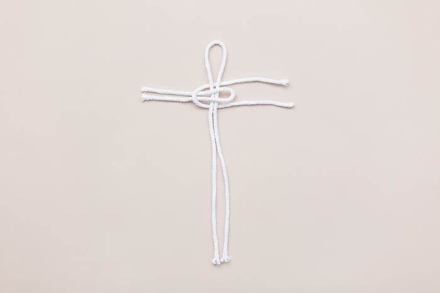 DIY Macrame Feathers Wall Hanging Decor