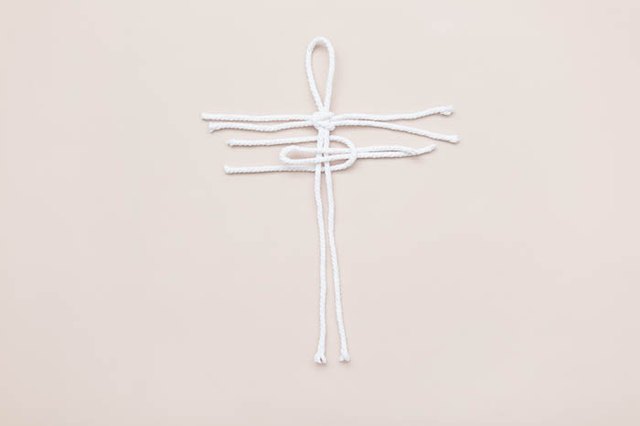 DIY Macrame Feathers Wall Hanging Decor