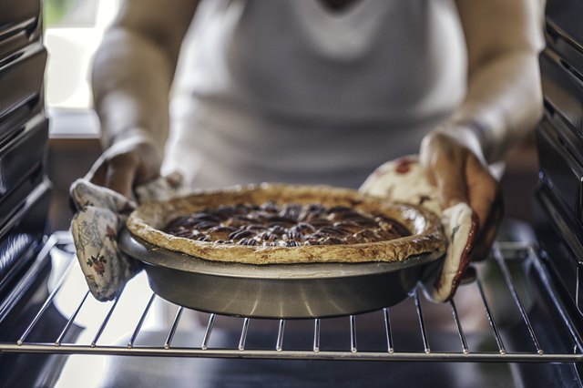 Oven Temp To Keep Food Warm Without Drying Out - IzzyCooking