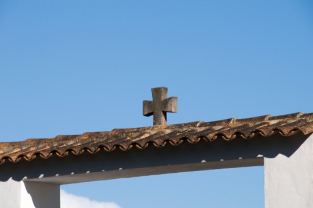 Paint Colors That Match a Spanish Tile Roof | ehow