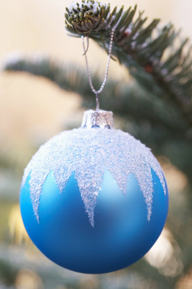 What Type of Christmas Tree Is Best for Heavy Ornaments? | eHow