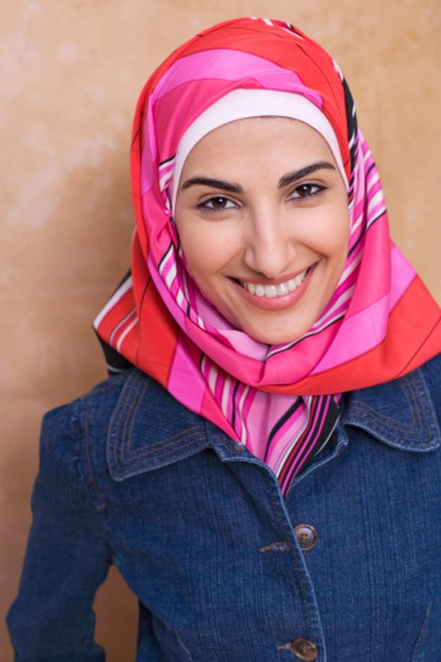 How to Design My Own Hijab | eHow
