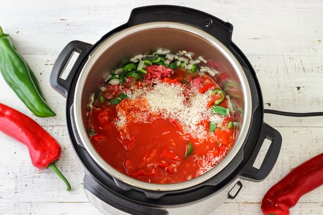 How to Use a Cook's Essential Pressure Cooker