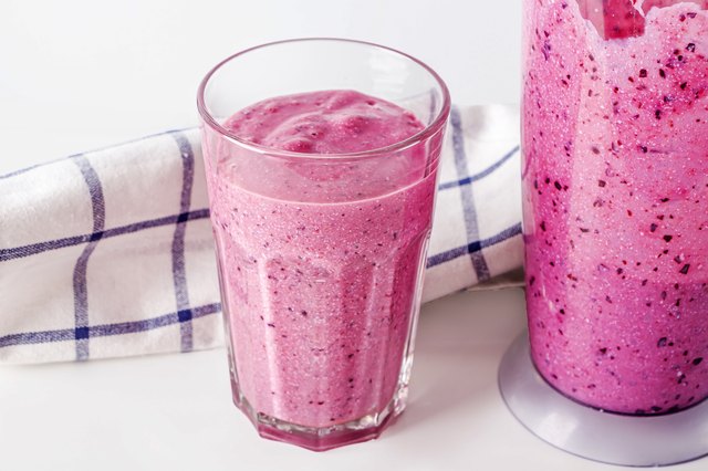 Add protein in fruit smoothie with protein shake mixer electric? - Voltrx®