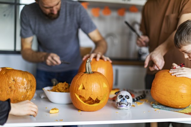 how-to-skin-a-pumpkin-when-carving-ehow