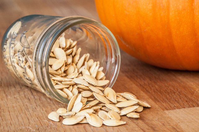 how-to-bake-pumpkin-seeds-ehow