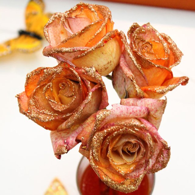 Easy DIY Glitter-Tipped Roses
