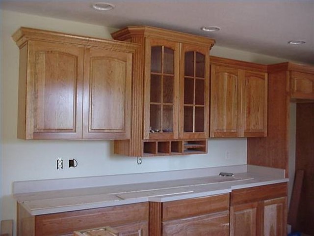 How To Cut Crown Molding For Kitchen