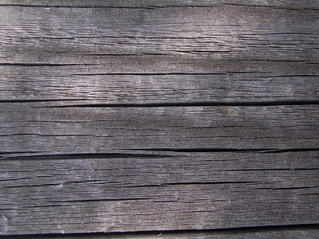 How to Paint Weathered Wood 