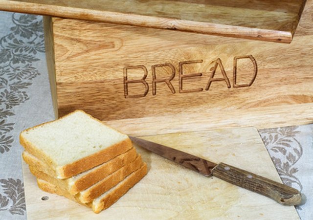 How to Make a Breadbox 