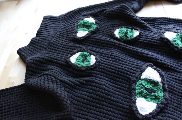 A DIY Cat-Eye Cardigan for Ultimate Coziness