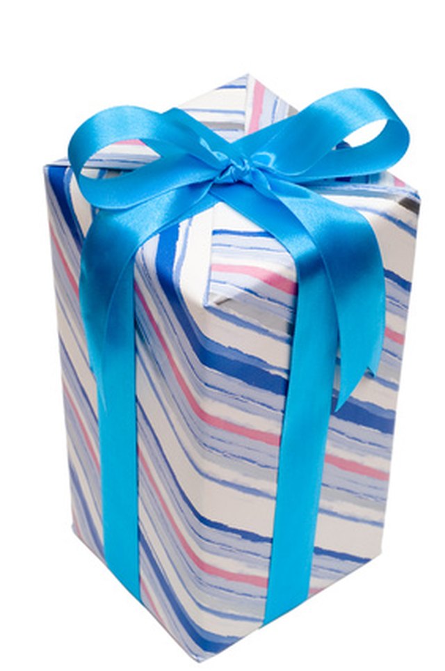 100 gifts for the elderly: ideas for older men & women