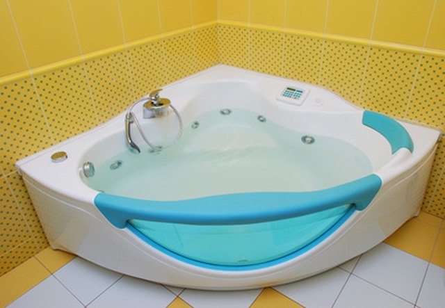 All You Need To Know About Painting Plastic Bathtubs 