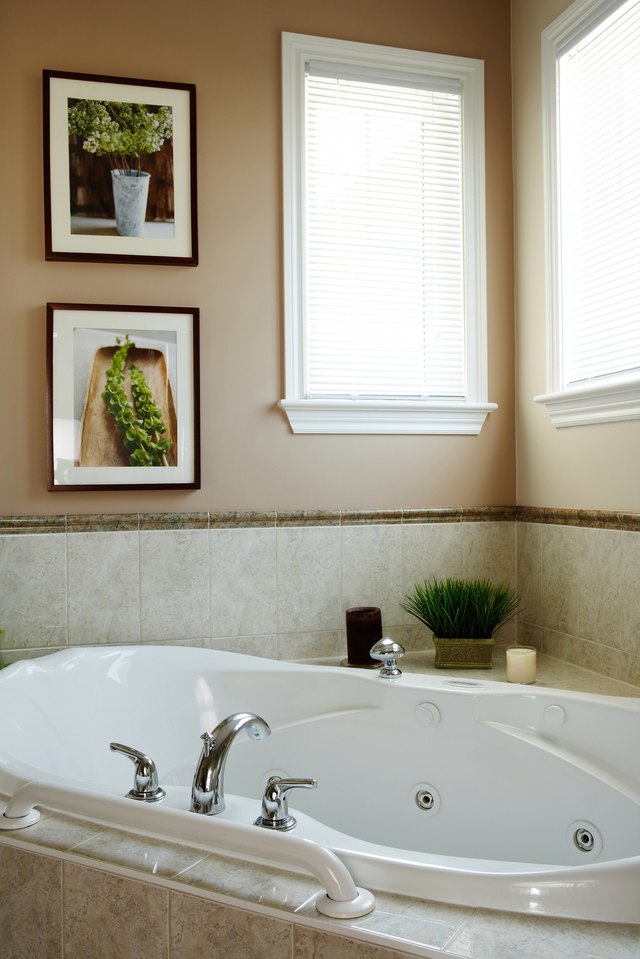 How To Fix A Squeaky Bathtub Ehow, How To Secure A Bathtub