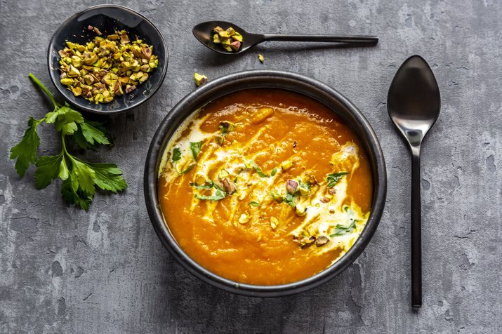 Sweet potato soup with curcuma, coriander and pistazio