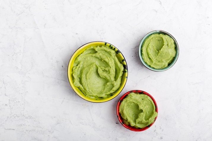 Green guacamole sauce