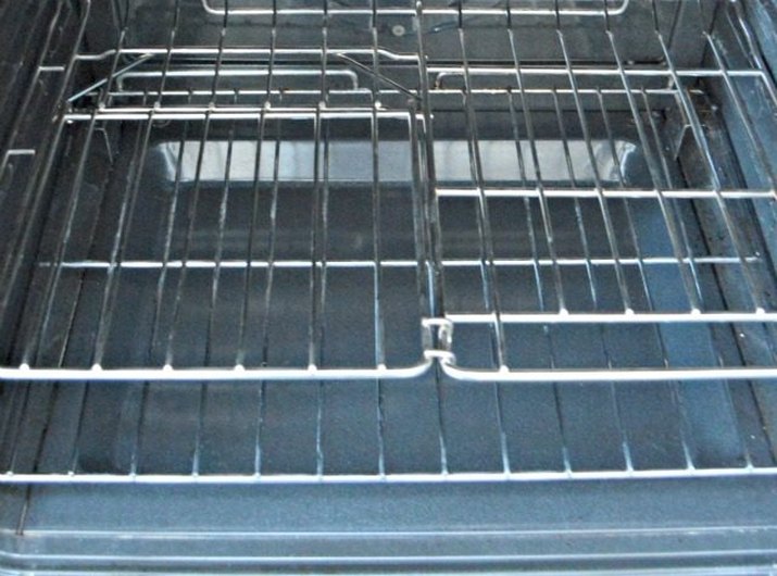 A clean oven rack.