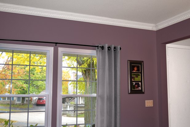 How to Coordinate Curtains With Your Wall Color | eHow